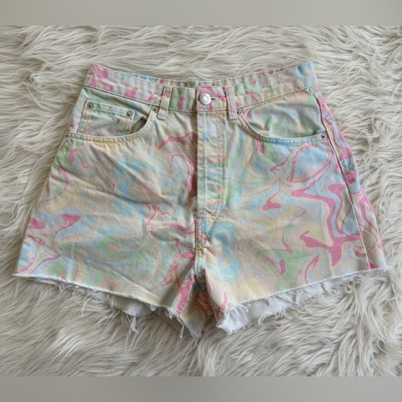 Zara Shorts Pastel Swirl High Rise Pink Yellow Tie Dye Jean 2" Inseam Size 6 - Picture 2 of 7